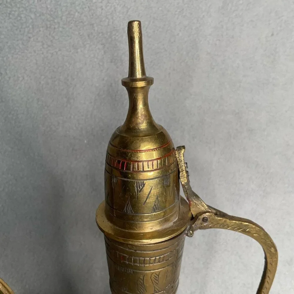 Solid Brass Mini India Tea Pot Pitcher Genie Lamp Etched Vtg  Handle Hinged Lid‎